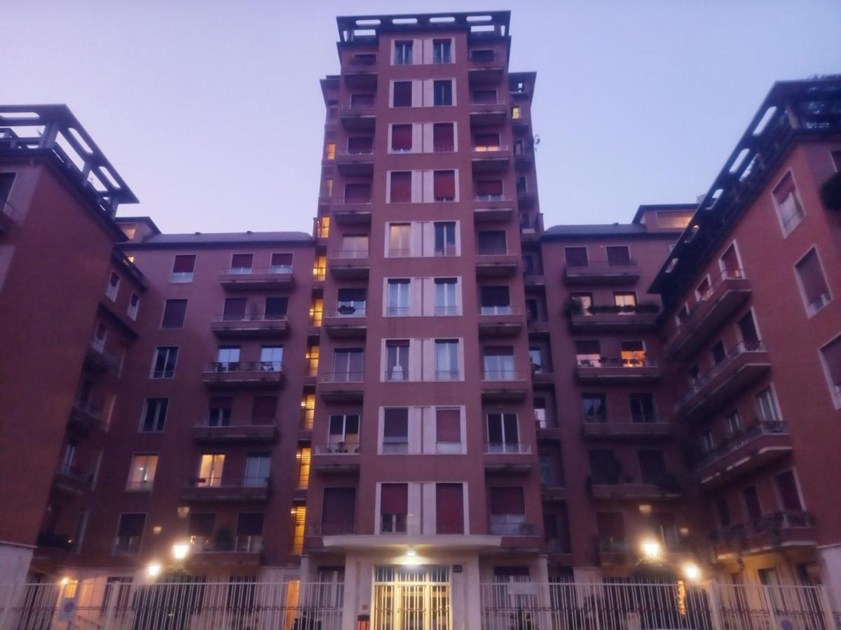 Ferienwohnung Bilocale 7 Piano Balcone Vista Skyline Mailand Exterior foto