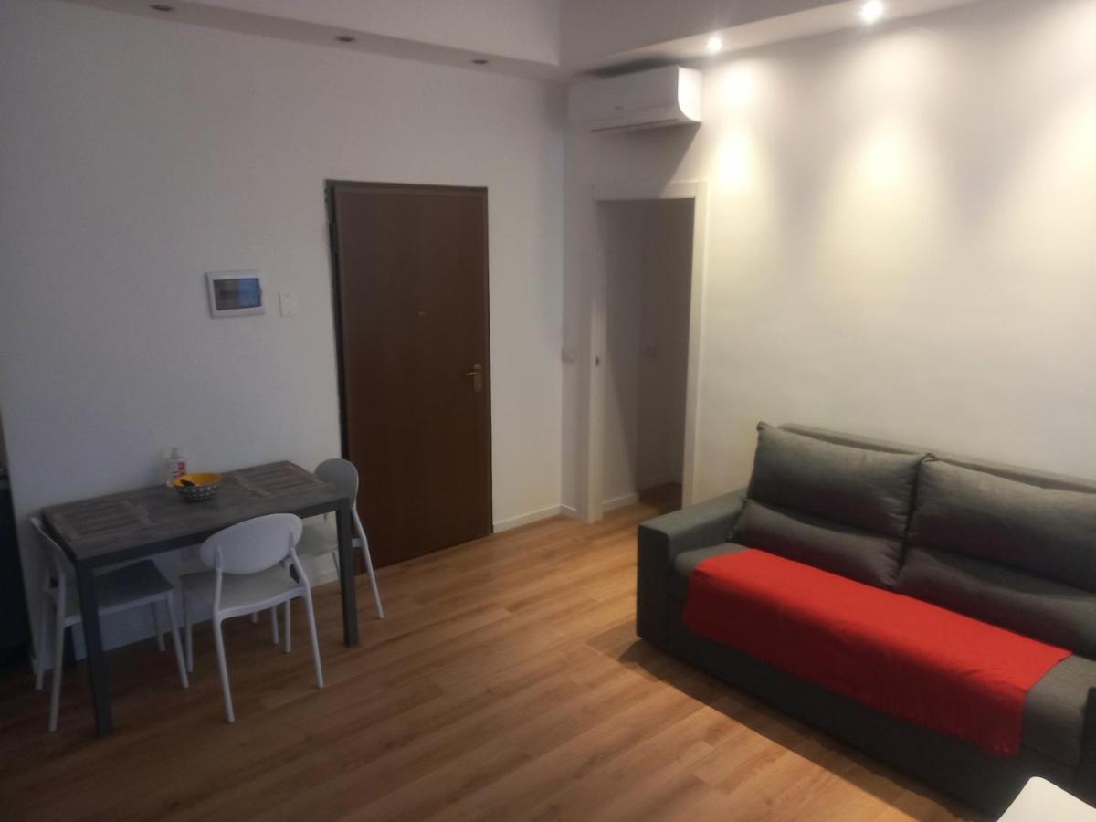 Ferienwohnung Bilocale 7 Piano Balcone Vista Skyline Mailand Exterior foto